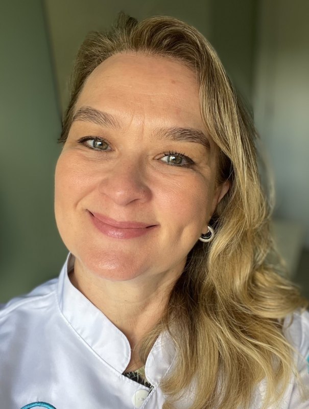 CRISTINA DE CAMARGO